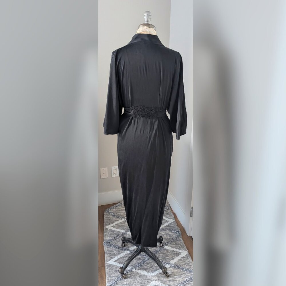 Stretch Satin Black Robe - Picture 3 of 4